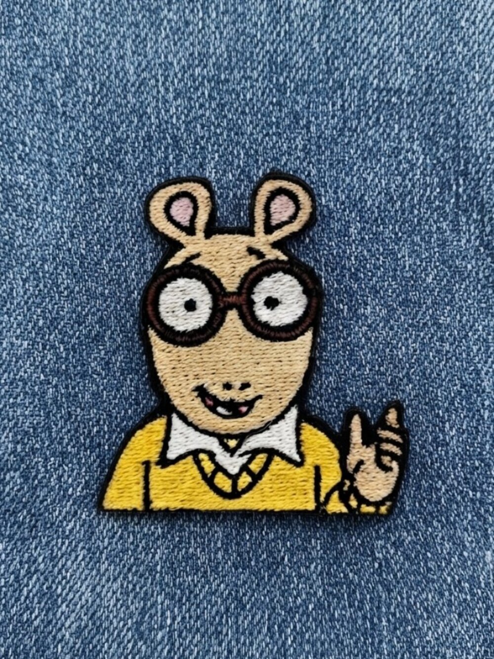 ✨4/$15✨Arthur Embroidered Patch